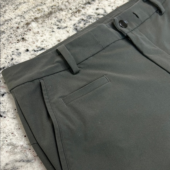 Lululemon ABC Jogger Men's Dark Charcoal Grey‎ (34"x30 1/2") - Picture 10 of 15